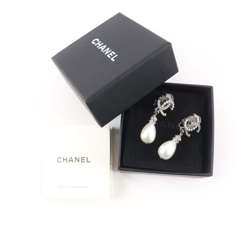 CHANEL Silver Pearl Logo Earrings - Picture 2 of 7
